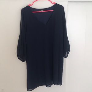 Lulu’s navy blue dress